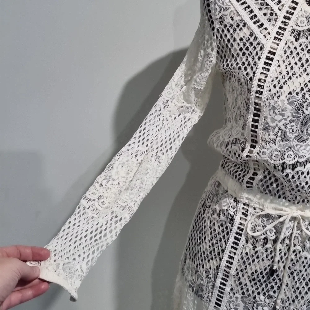 💥 3 for $20Sportsgirl, off-white lace/embroidered long dress, no lining, size S - Picture 3 of 9